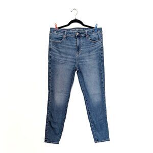 American Eagle | Blue Wash Skinny Jeans | Next Level Stretch | Size 16 Short